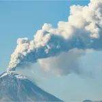 Indonesia Volcano Erupts, Spewing ash 6 miles high, Bali airport hit by major disruptions