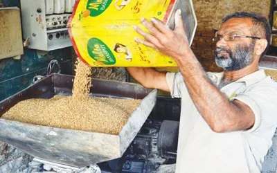 Wheat flour price reduced by Rs16/kg in Karachi