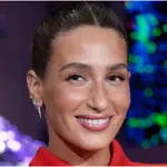 Who is Amanda Batula? Age, Net Worth & Husband