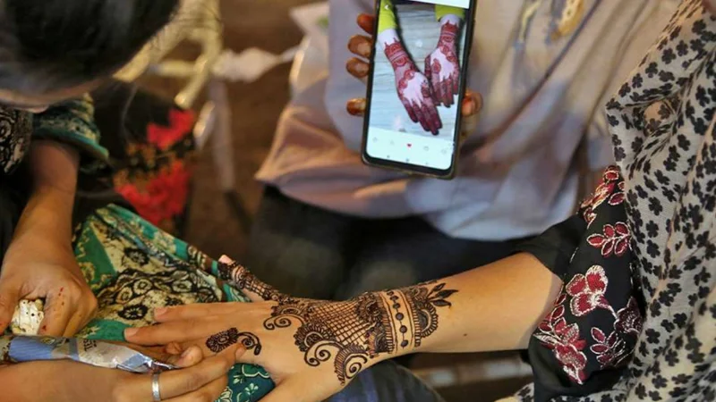 Eid Mehndi Designs 2024: Classic Simplicity for the Festive Season