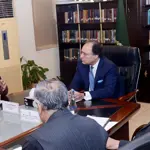 Aurangzeb, Chairman Anjuman-e-Tajran discuss issues of business community