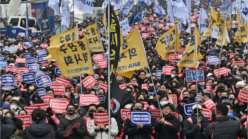 South Korea initiates process to suspend licenses of 4,900 striking doctors