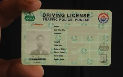 Lahore- Crackdown Targets Against Drivers Without Licenses & Helmet