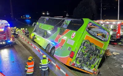 Five Dead in Coach Crash on German Motorway near Leipzig