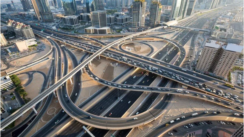 Dubai police recorded 50 accidents in just 20 minutes during rush hour