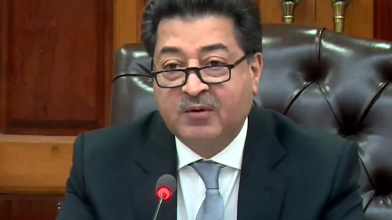 CEC monitors general elections at central control centre