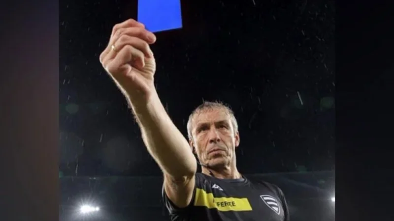 Blue card to be introdced in football alongside red, yellow cards
