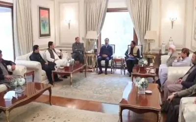 Five independent candidates join PML-N