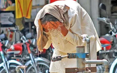 PMD warns Karachi residents of heatstroke risk starting Sunday