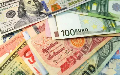 Pakistani rupee drops against US dollar