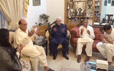 President visits family of Squadron Leader Usman Yousaf Shaheed for condolence