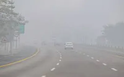 Motorway sections shut down as fog blankets parts of Punjab