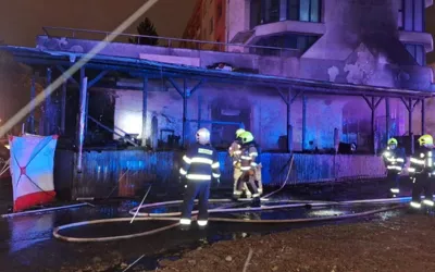 Czech restaurant blast leaves six dead