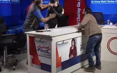 PML-N and PTI leaders kick, punch and abuse each other on Bol News program