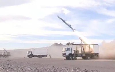 Iran introduces new ballistic missile in show of force