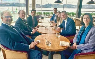 Finance Minister expresses desire to further strengthen Pakistan-UK relations