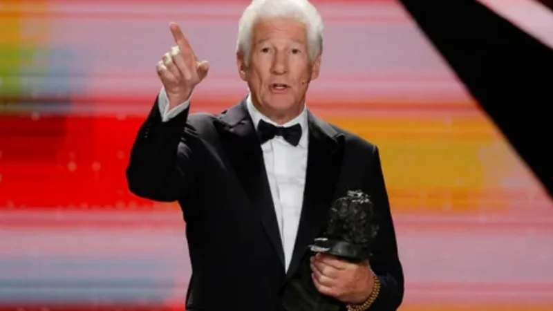Richard Gere criticizes US President Trump, calls him bully, thug