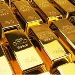 Gold touches record highs again