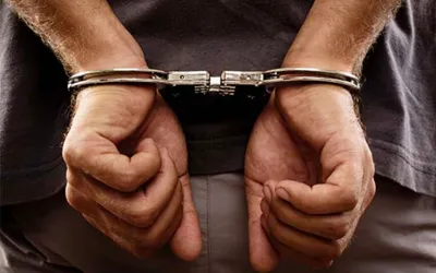 FIA immigration officials offload four passengers at Karachi airport