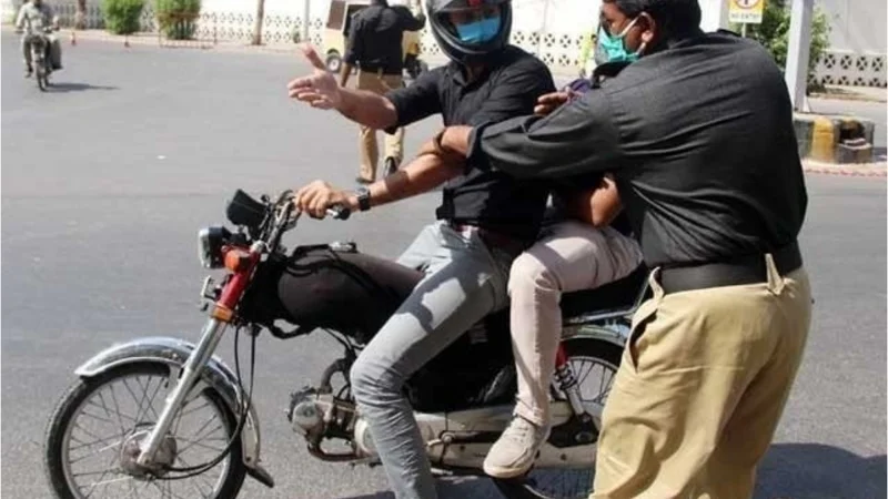 Commissioner Karachi imposes ban on pillion riding in city