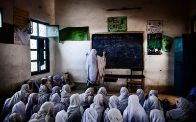 Khyber Pakhtunkhwa government aims to enroll One million children in schools