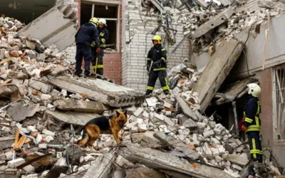Russian strike killed three people in Ukrainian city
