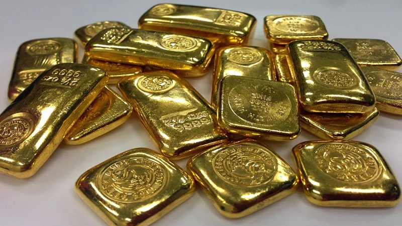 Gold price in Pakistan on June 27 up by 400 to Rs241,000/tola