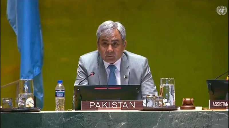 Mohsin addresses UN chiefs of police summit, stresses int’l cooperation