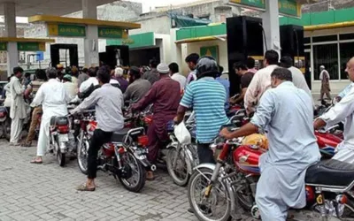 Petroleum dealers threaten to Shut Down Petrol Pumps