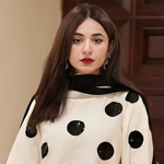 Yumna Zaidi escapes fire incident while shooting drama scene
