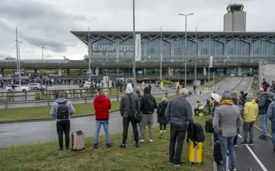 Franco-Swiss airport briefly evacuated due to bomb threat