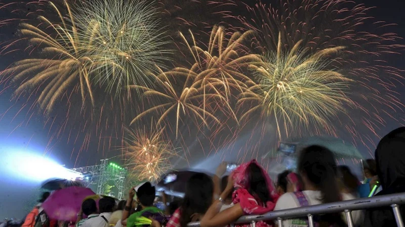 Philippines New Year celebration injured 231 people and killed 2 people
