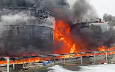 Ukrainian drone targets Russian oil depot in ongoing conflict