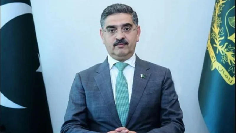 PM Kakar urges Jomaih Group to invest in alternative energy sector