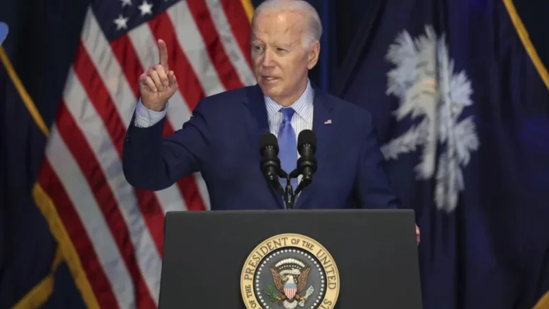 Biden reiterates commitment to border closure 'Right Now' with congressional deal
