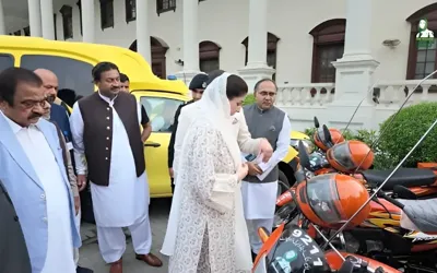 CM Punjab Maryam Nawaz inaugurates mobile veterinary fleet in Lahore