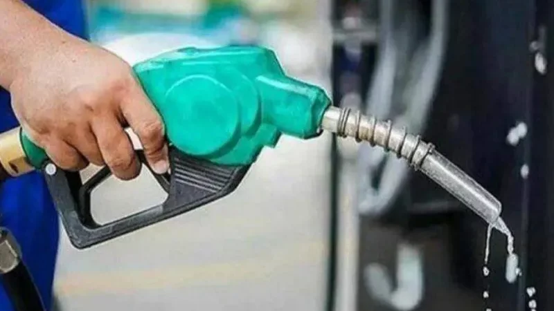 Federal govt cuts petrol price, raises diesel rate