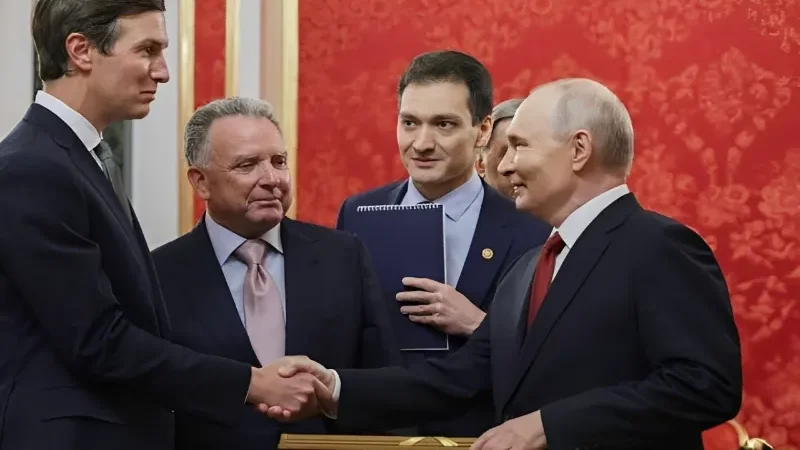 Vladimir Putin holds three-hour talks with Trump envoys on Ukraine war
