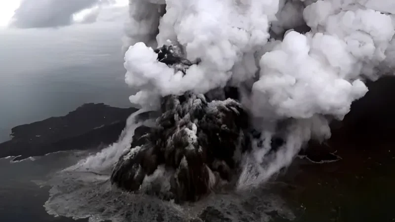 Indonesian volcano 'Anak Krakatau' eruption sparks flight chaos in Jakarta