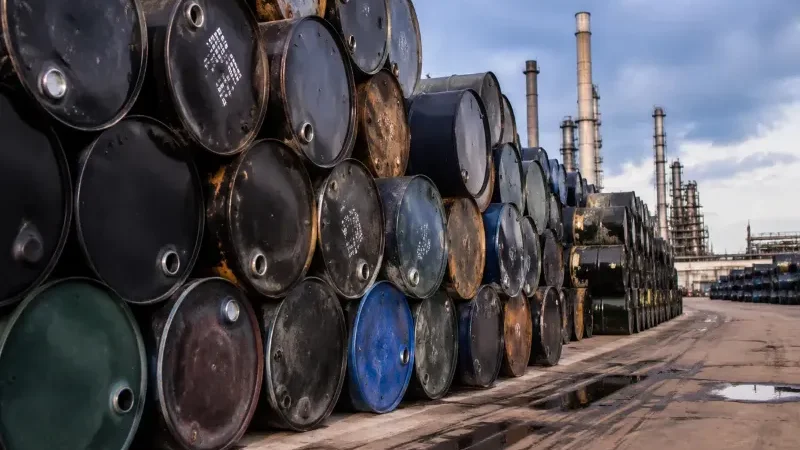 Brent crude surges above $100 as Middle East tensions escalate