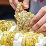 Gold, silver prices fall in global and local markets
