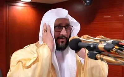 Grand Mosque muezzin 'Sheikh Ibrahim Al-Madani' passes away after delivering final Fajr adhan