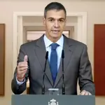 Sánchez calls early election after housing vote defeat