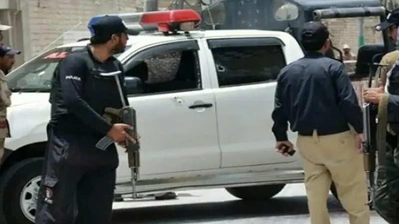 Four FBR officials among five killed in deadly D.I. Khan gun attacks