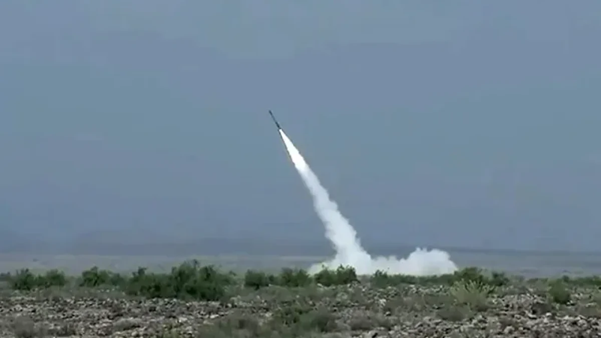 Pakistan Army successfully tests extended-range Fatah-2 ballistic missile