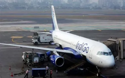 Pakistan keeps Indian aircraft out of its airspace through Nov. 24