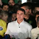 Flávio Bolsonaro heads to US after election defeat