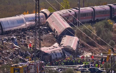 Spain declares three days of mourning after train crash