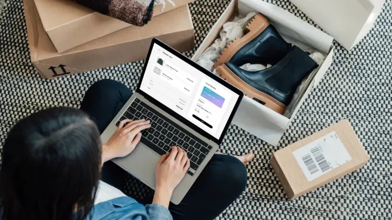 Online Shopping: How consumers fall into impulse buying trap - digital platforms, online shopping, smartphones, social media advertising