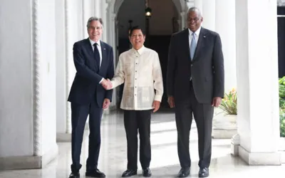 US pledges $500M in military support to Philippines amid South China Sea disputes